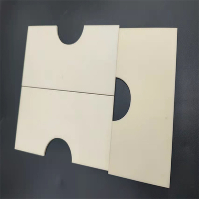 Superfície lisa do disco cerâmico de alta temperatura da alumina da resistência