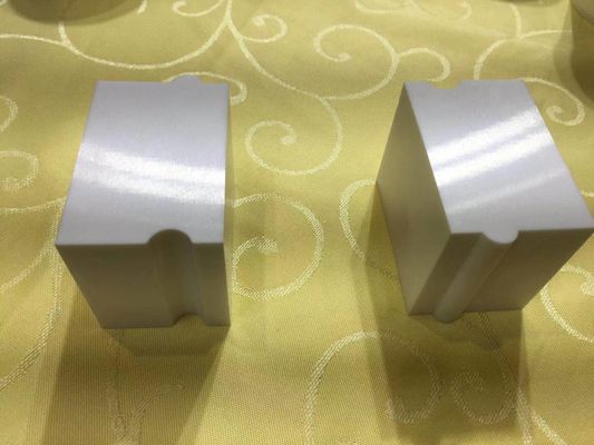 Da zircônia cerâmica produzível à máquina do cubo do bloco da precisão 1300HV peças cerâmicas