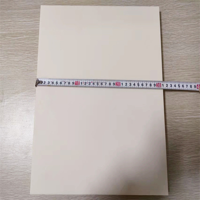 Superfície lisa da placa cerâmica de alta temperatura da alumina da resistência